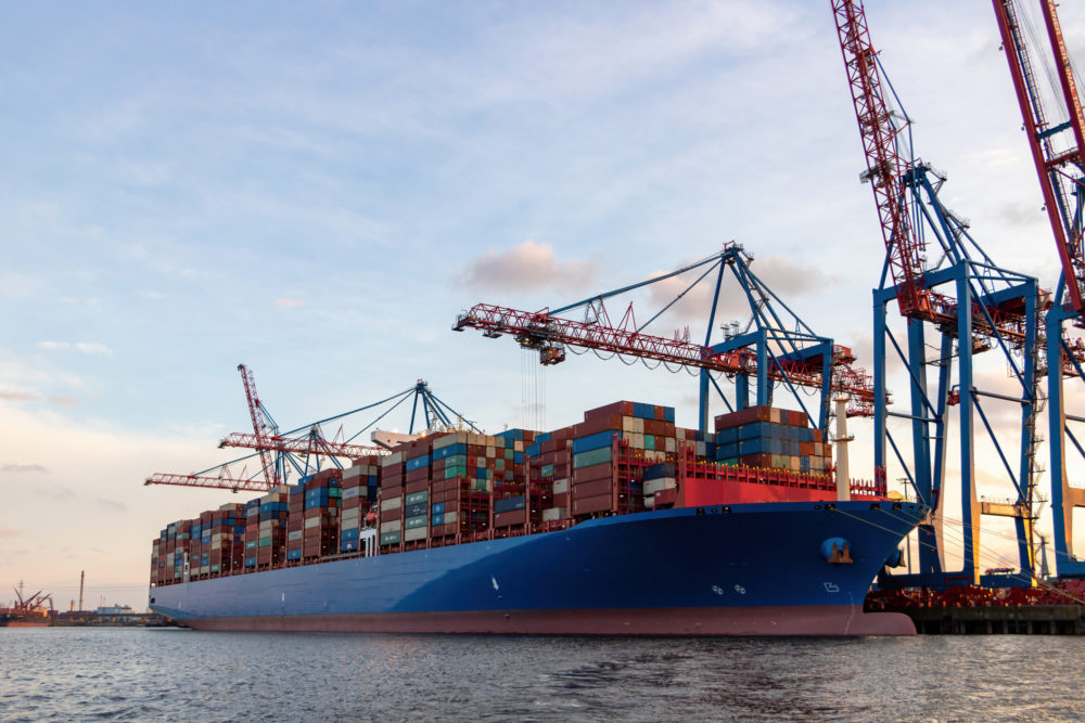 Ports and shipping sector at sea